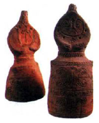 Глиняные статуэтки женщин-прародительниц из погребений